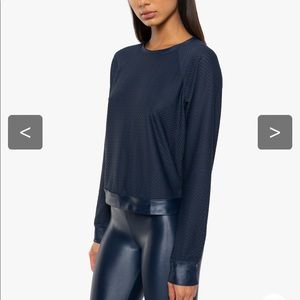 Koral pullover LIKE NEW